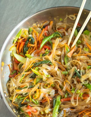 Vegetable-Stir-Fry-Mung-Bean-Noodles-2